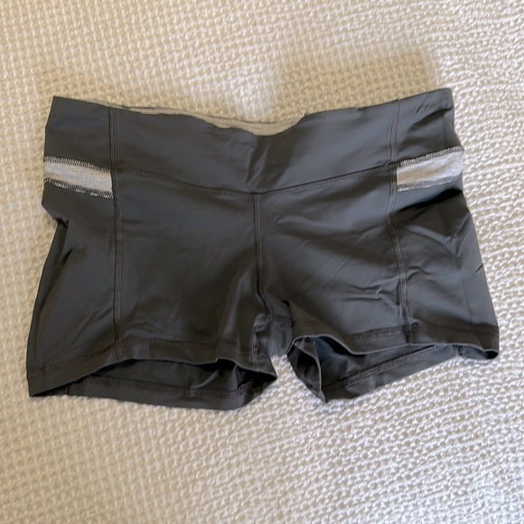 💜2/$40 💜 Lululemon Shorts - Picture 1 of 3